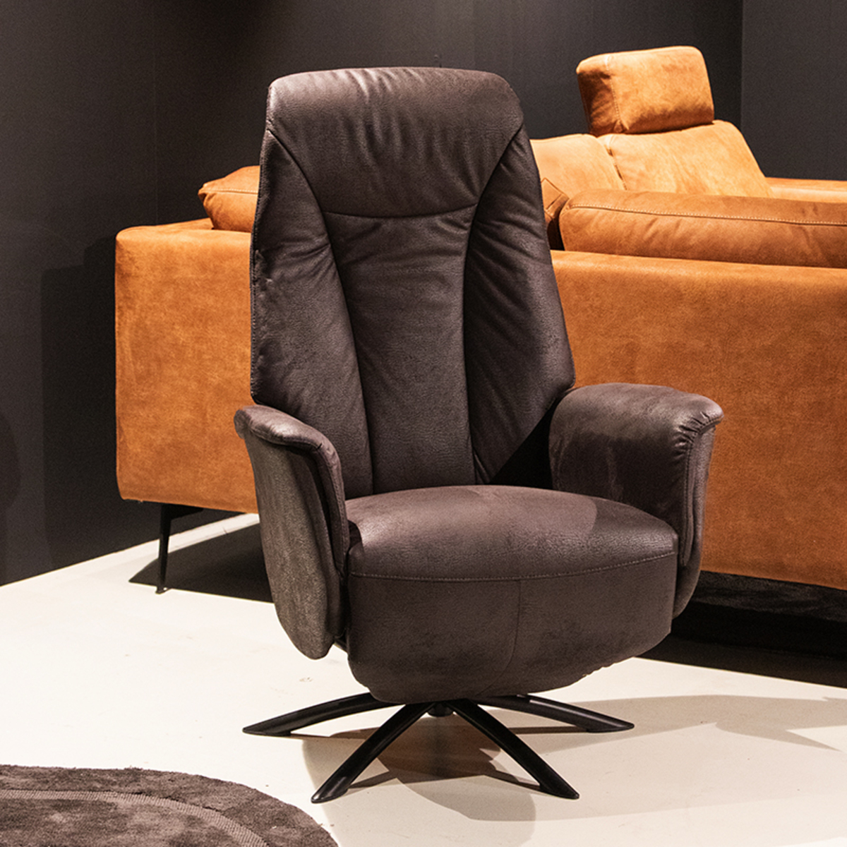 Fauteuil Mick - Relaxfauteuil - Armleuning - Antraciet - PU-Leder - Industrieel - DOK 2 Essentials