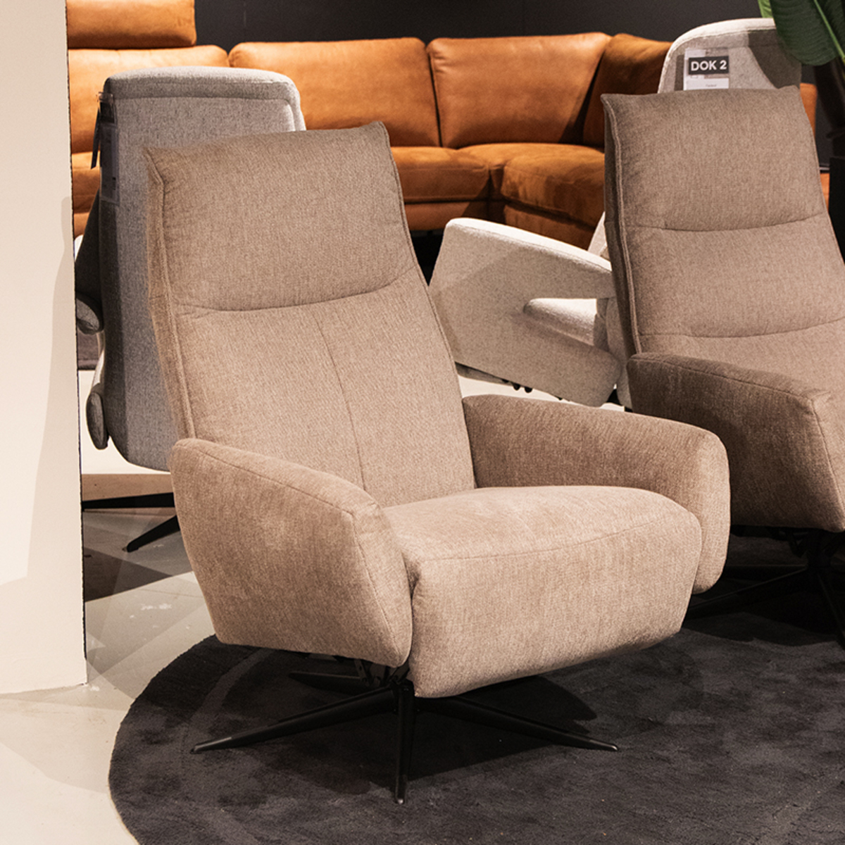 Fauteuil Liva - Relaxfauteuil - Armleuning - Licht bruin - Stof - Industrieel - DOK 2 Cosy