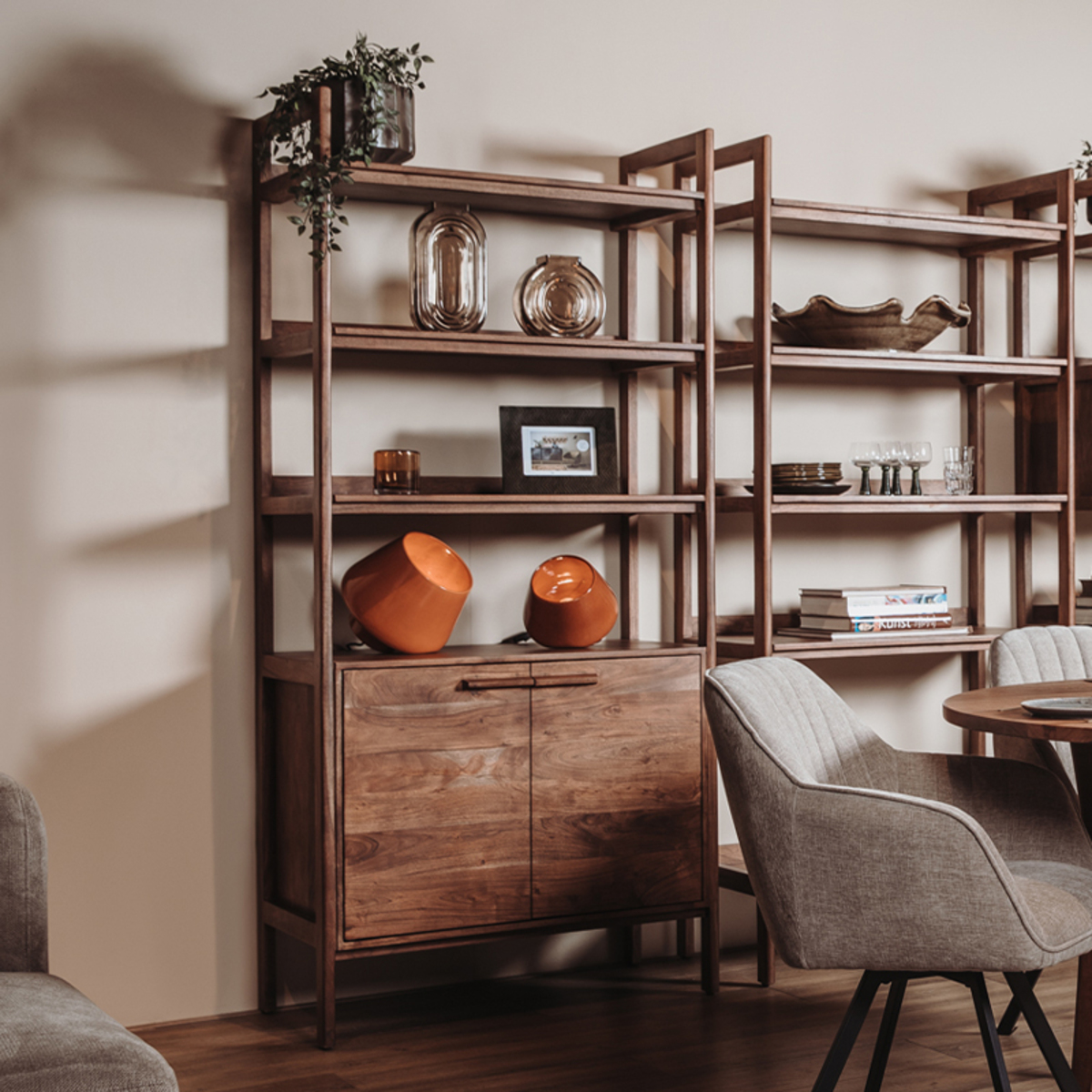 Boekkast  Bruin Walnoot - Acaciahout - Tower Living