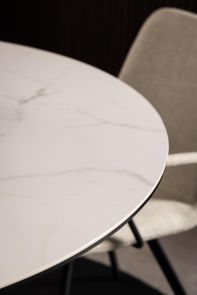Eettafel Hally