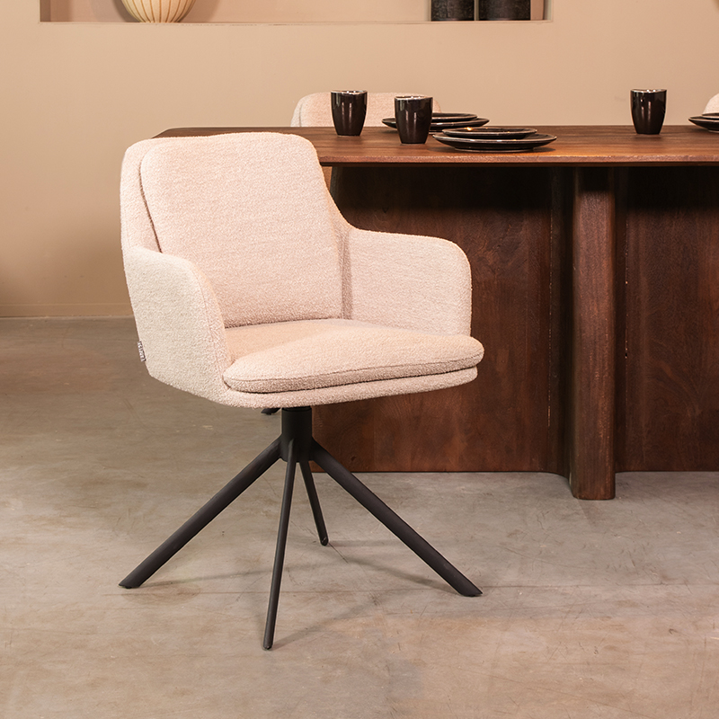 Eetkamerstoel Joy - Armleuning - Naturel Beige - Boucle - Landelijk - LABEL51