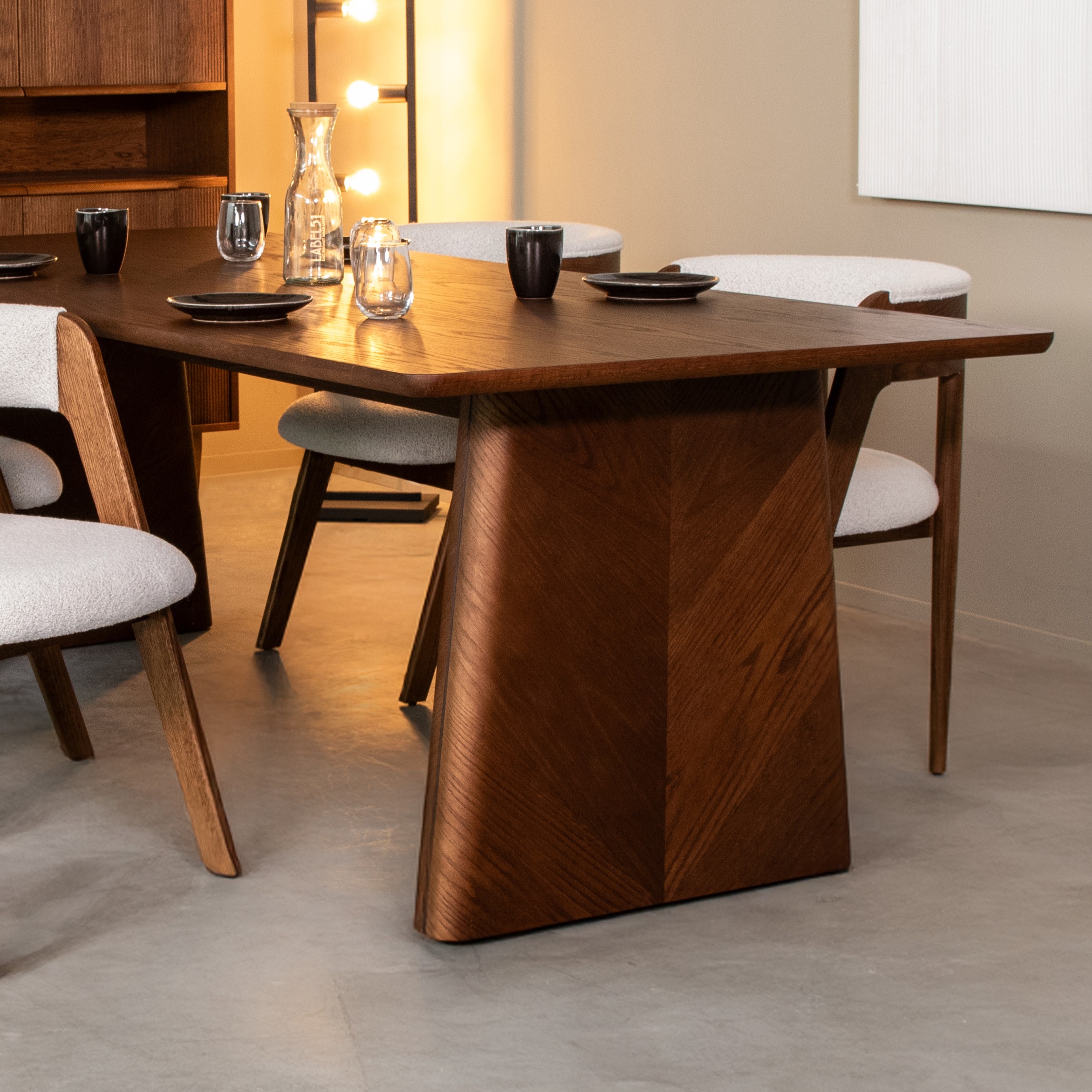 Eetkamertafel Jule - Walnoot - Eiken - Minimalistisch - LABEL51