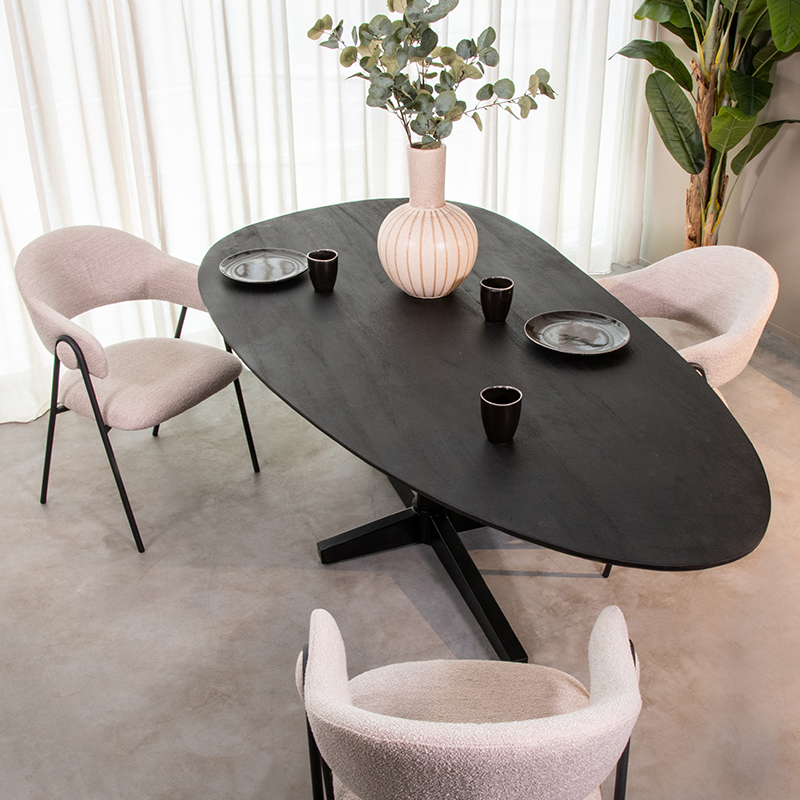 Eetkamertafel Rosie - Zwart - Mangohout - Modern - LABEL51