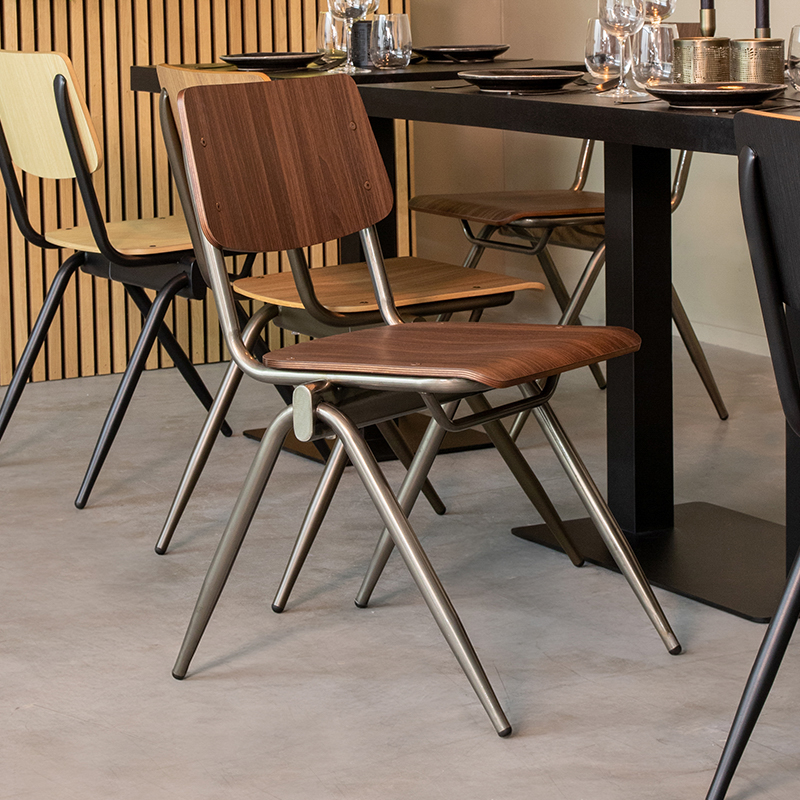 Eetkamerstoel Solid - Zonder armleuning - Donkerbruin - Hout - Industrieel - LABEL51