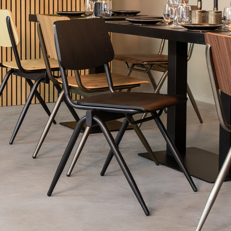 Eetkamerstoel Solid - Zonder armleuning - Zwart - Hout - Modern - LABEL51