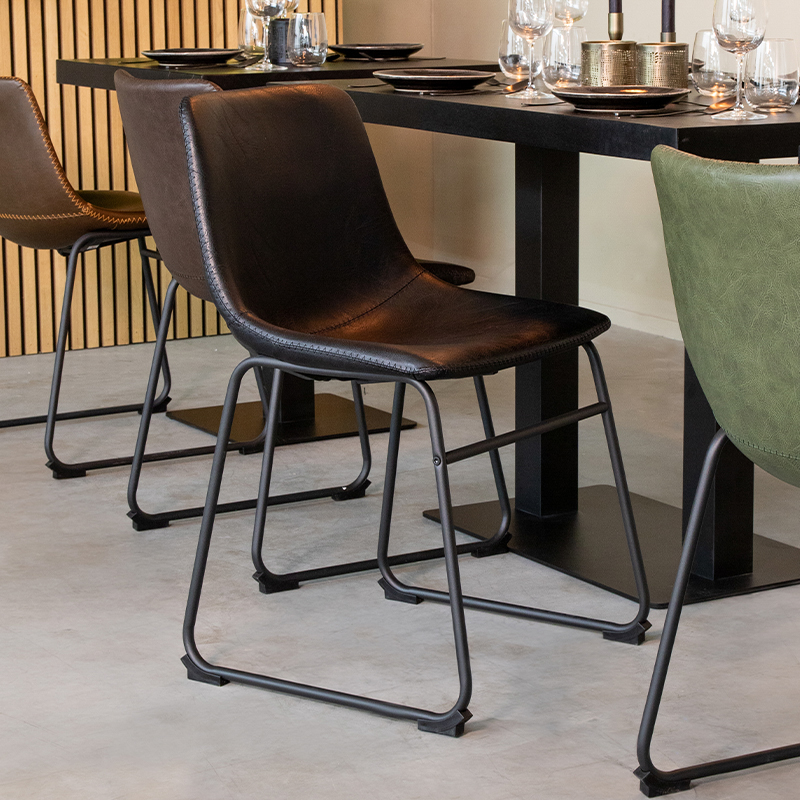 Eetkamerstoel Risto - Zonder armleuning - Zwart - Kunstleder - Industrieel - LABEL51