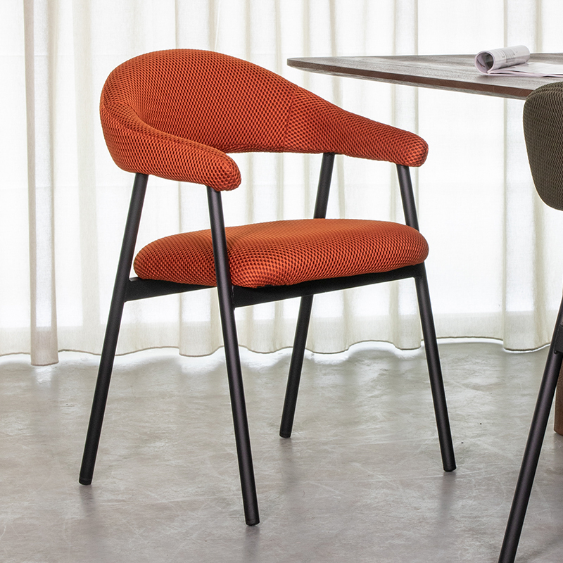 Eetkamerstoel Amaze - Armleuning - Rust - Breathe - Design - LABEL51