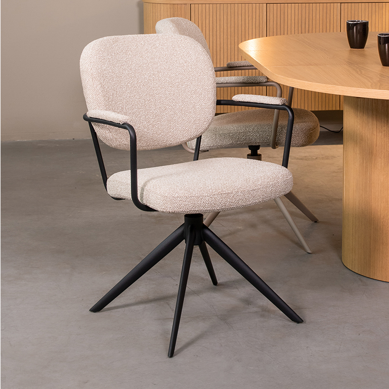 Eetkamerstoel Basel - Armleuning - Naturel Beige - Royal Boucle - Landelijk - LABEL51