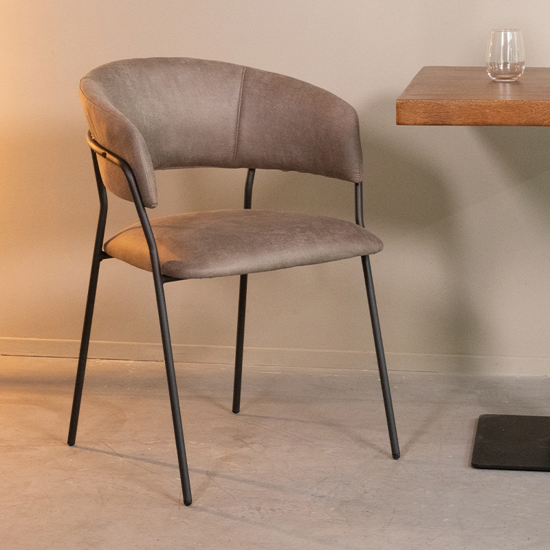 Eetkamerstoel Luuk - Armleuning - Taupe - Micro Suede - Modern - LABEL51