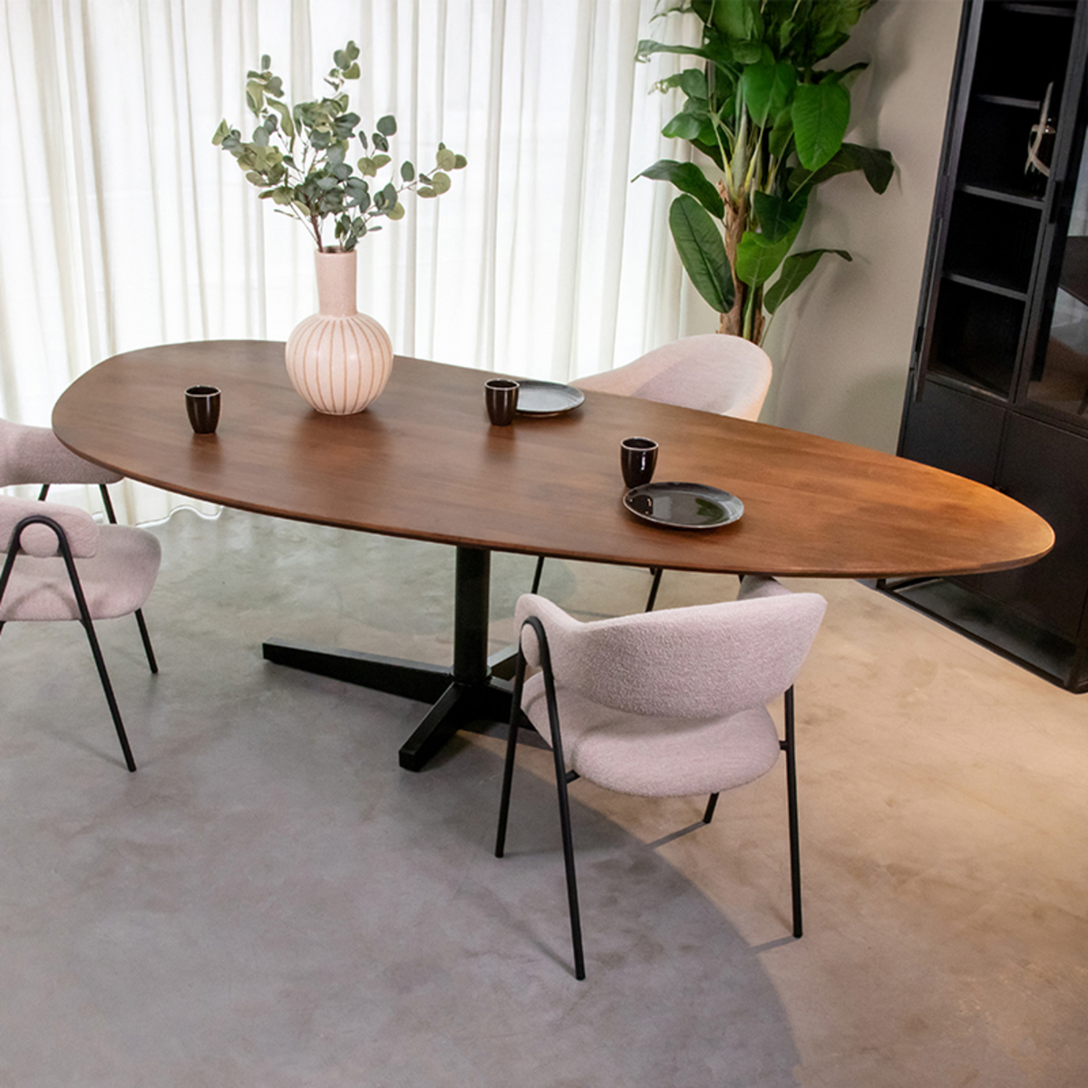 Eetkamertafel Rosie - Nature Smooth - Mangohout - LABEL51